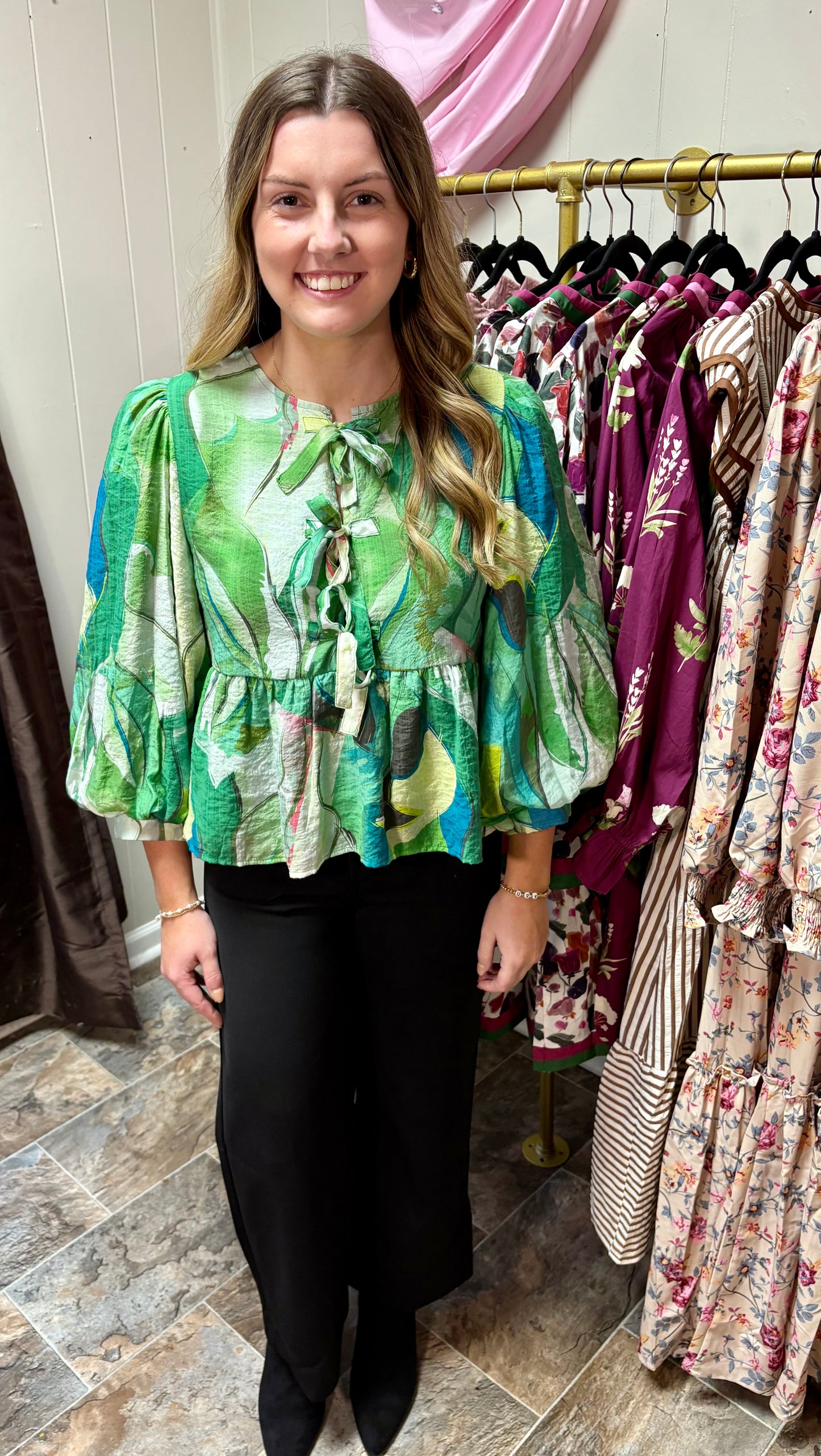 Abstract Vision Top