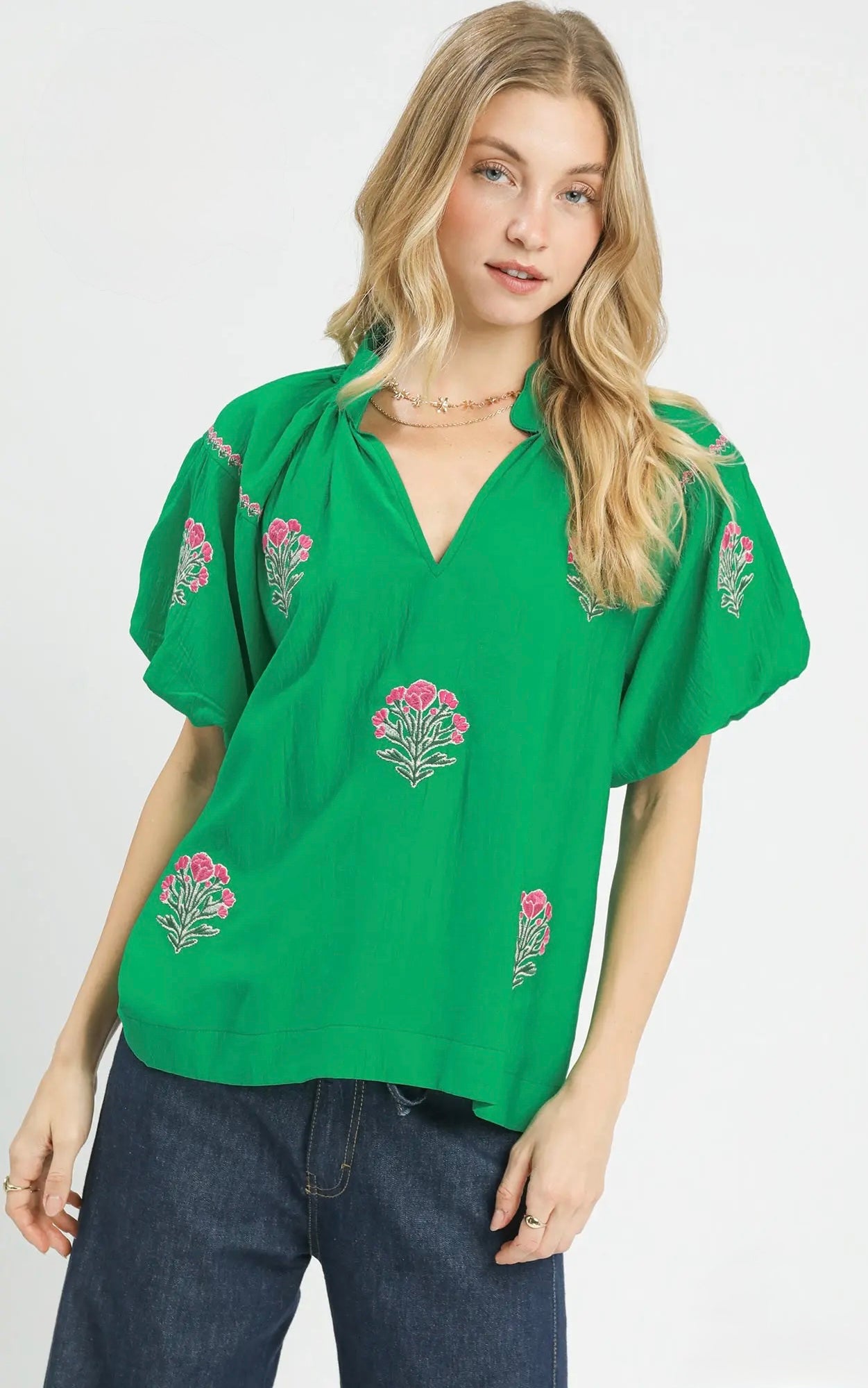 Twin Manor Embroidered Top