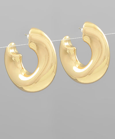 *Curved Chunky Gold Hoop