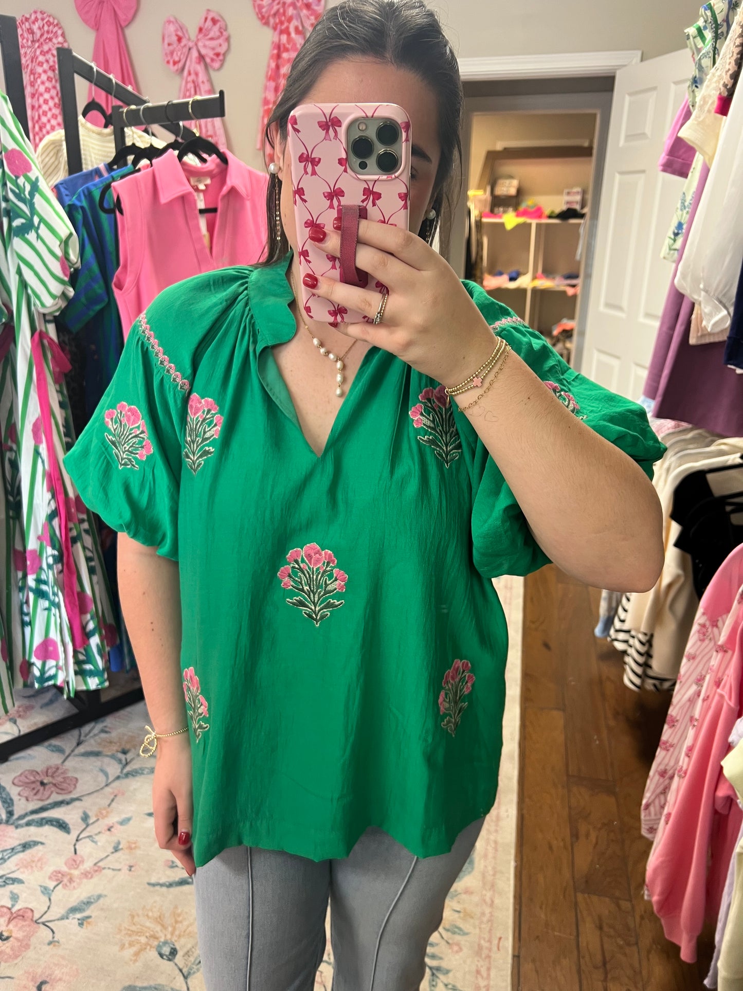 Twin Manor Embroidered Top